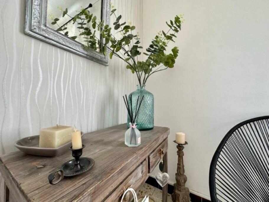 Appartement St Laurent 생 로랑 드 라 살랑크 외부 사진